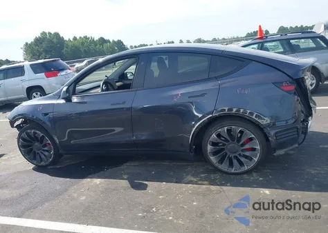 2025 Tesla Model Y Performance Dual Motor All-Wheel Drive from USA, damaged, VIN 7SAYGDEF8SA370135